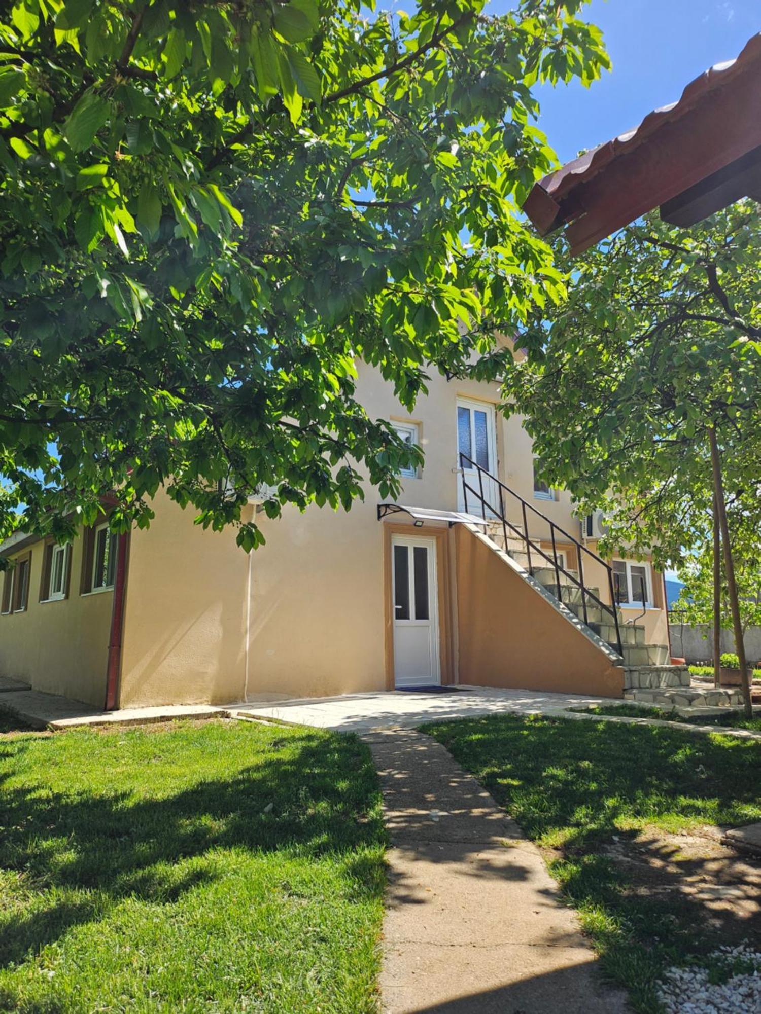 Calm Nest Apartment Niksic Exterior photo